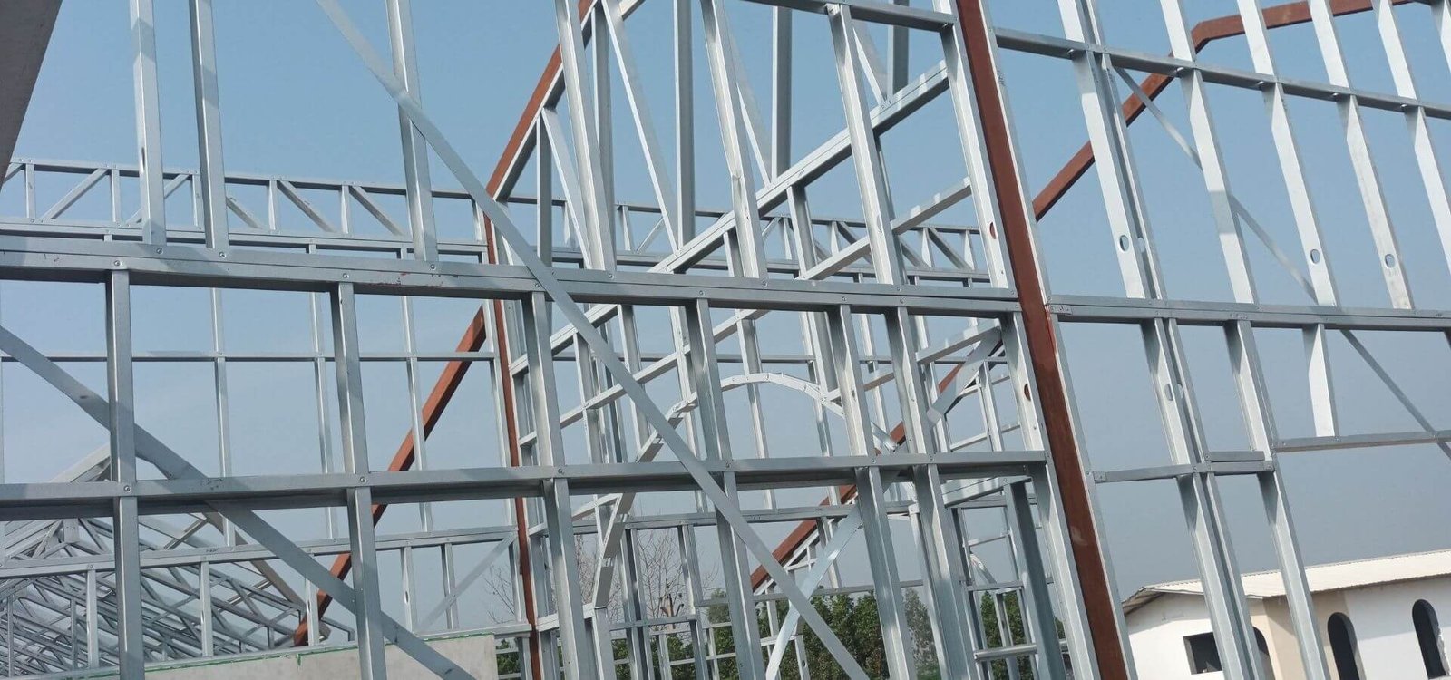Hybrid LGSF Farmhouse Construction