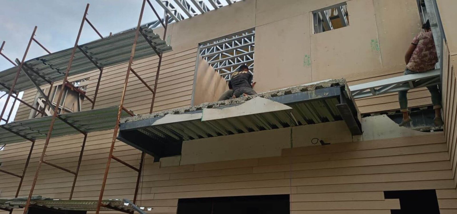 Residential Building Exterior Cladding Work